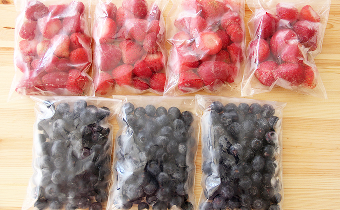役に立ちます！冷凍カット果物2種( ブルーベリー100g×3袋＆いちご100g×4袋)