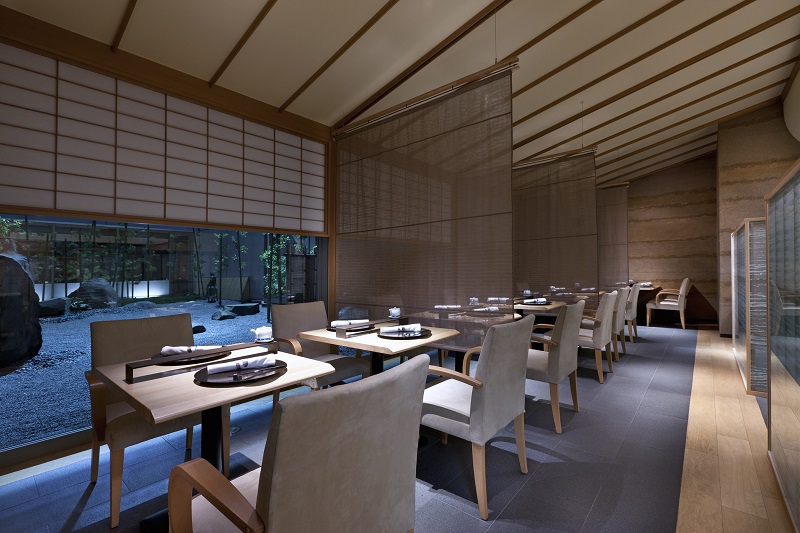 ウェスティンホテル東京 レストラン共通ランチペアチケット 日本料理「舞」もしくは中国料理「龍天門」からお選びいただけます