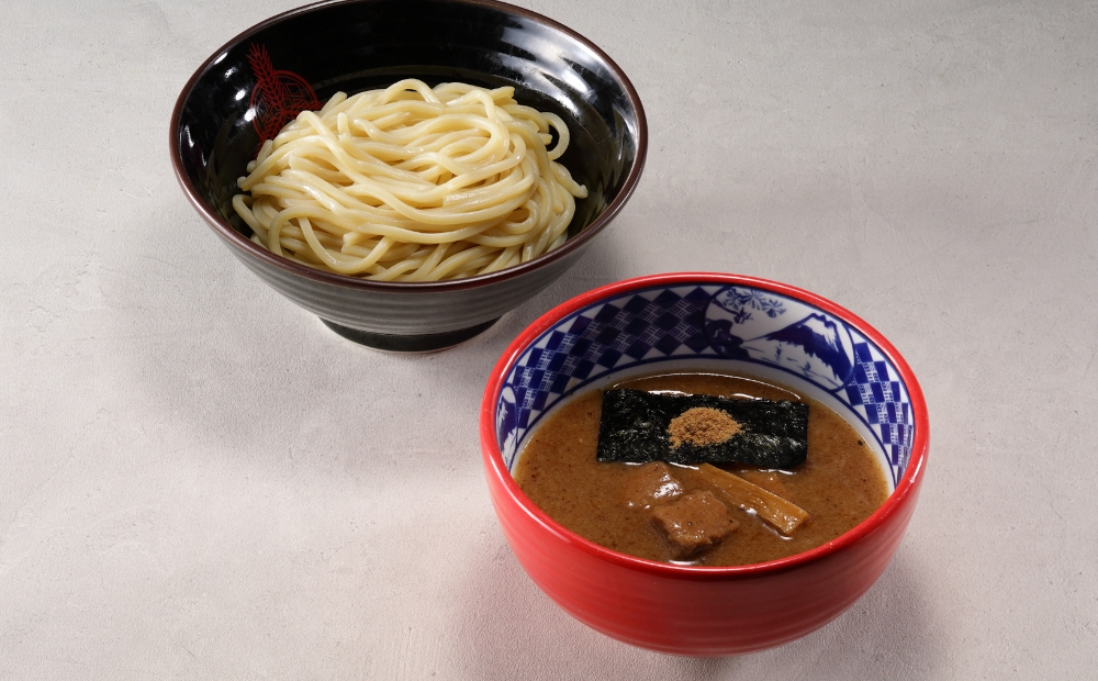 三田製麺所 濃厚豚骨魚介 つけ麺 ボリューム感のある3食セット!!! (1食あたり：スープ:280g,麺260g)
