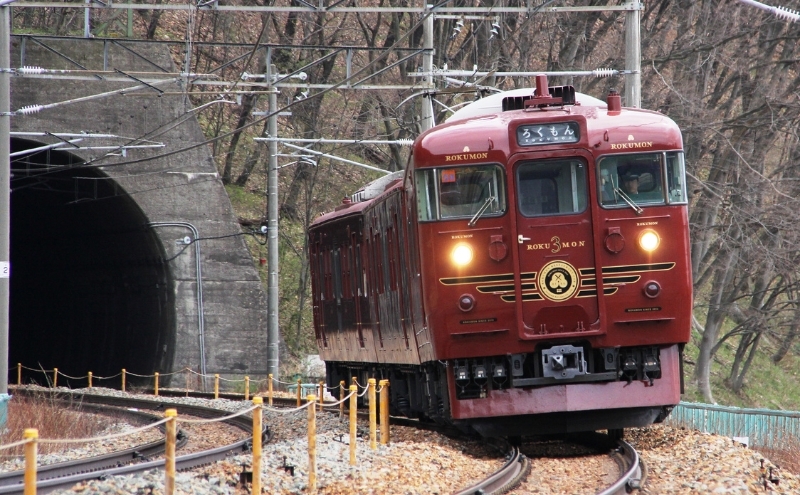 観光列車「ろくもん」食事つきプラン（4名様）乗車券 水戸岡鋭治 電車 旅 軽井沢 長野 信濃 しなの鉄道