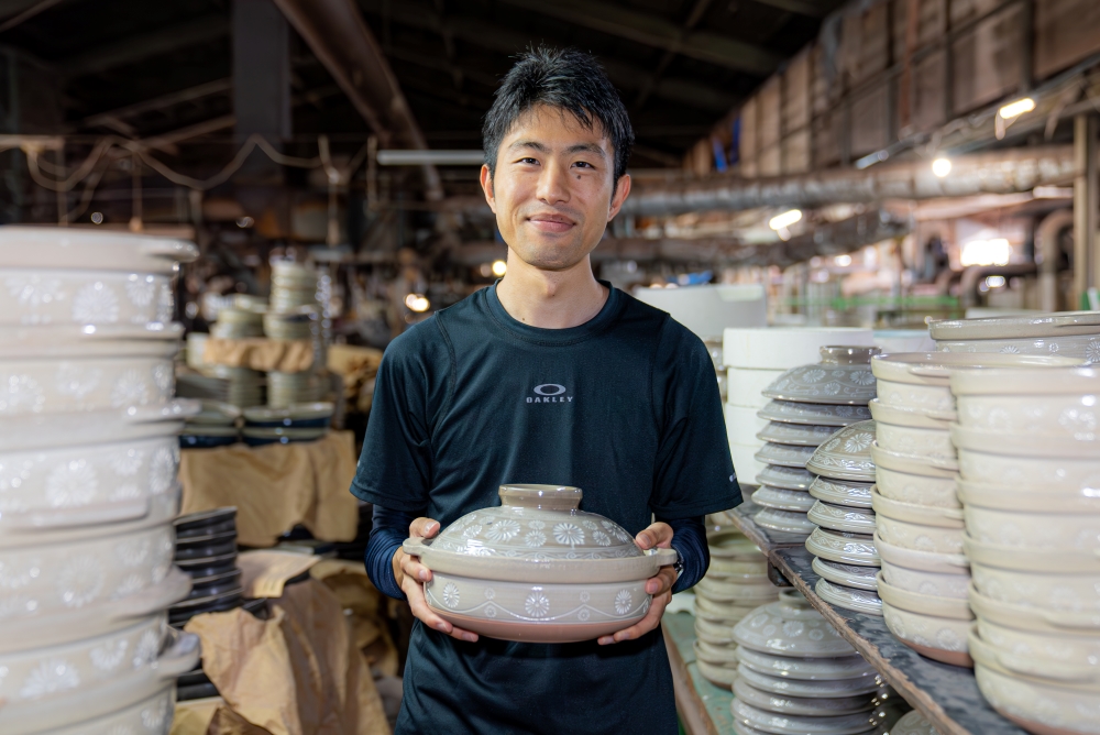 【萬古焼（ばんこやき）】５合厚釜土鍋　ルリ 内山製陶所 【土鍋 5合 鍋 なべ ナベ セラミック 直火用 電子レンジ対応 お手入れ簡単 食洗器対応 三重県 三重 四日市市 四日市 四日市市ふるさと納税 四日市ふるさと納税】