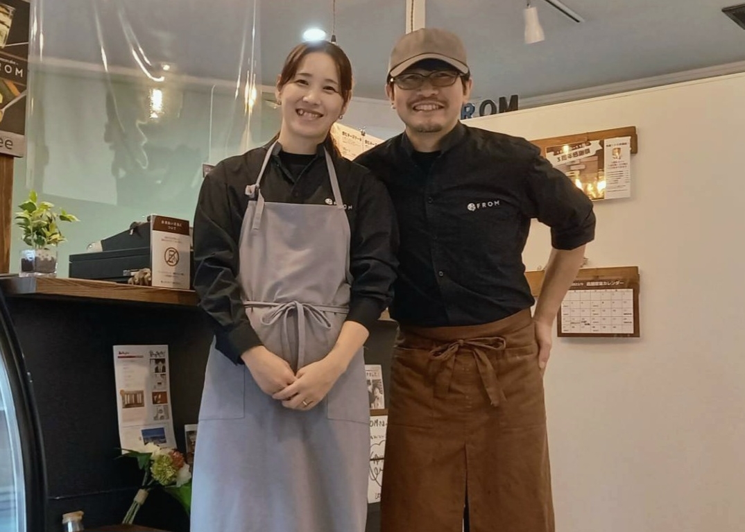 1535-1　クリーミーでなめらかな“神口溶け”チーズテリーヌ1本 FROM 伊勢志摩 ふるさと納税 スイーツ チーズケーキ デザート 菓子 お菓子 テリーヌ 濃厚 専門店 冷凍 プチ贅沢 卵 生クリーム バター ギフト 贈答 バレンタイン ホワイトデー