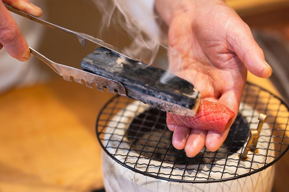 【ながり鮨錬Ren】神戸：≪ディナー≫厳選おまかせ　全18品ペアお食事券（ぐるなびセレクション）