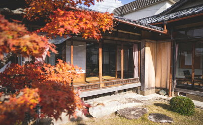 Z6120_創業86年 昭和初期の料理旅館 ペア 宿泊券 1泊朝食付き 2名様