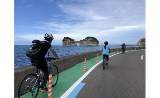 南紀熊野ジオパークガイドと巡る!古の時にタイムスリップサイクリング(Eバイク利用)