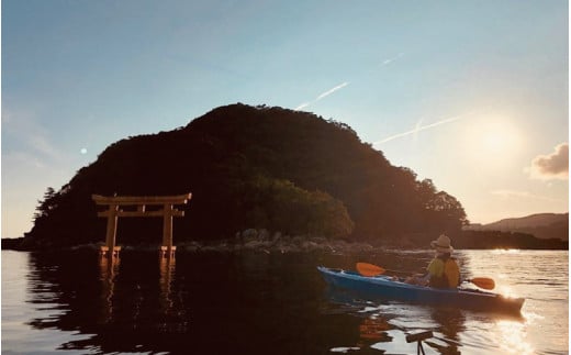 サンセットシーカヤック体験（稲積島コース）※年中開催