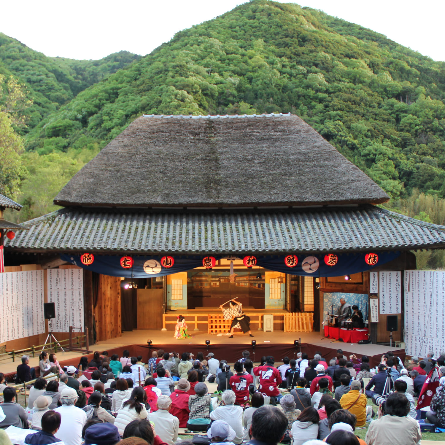 300年以上の歴史を誇る伝統文化「農村歌舞伎」