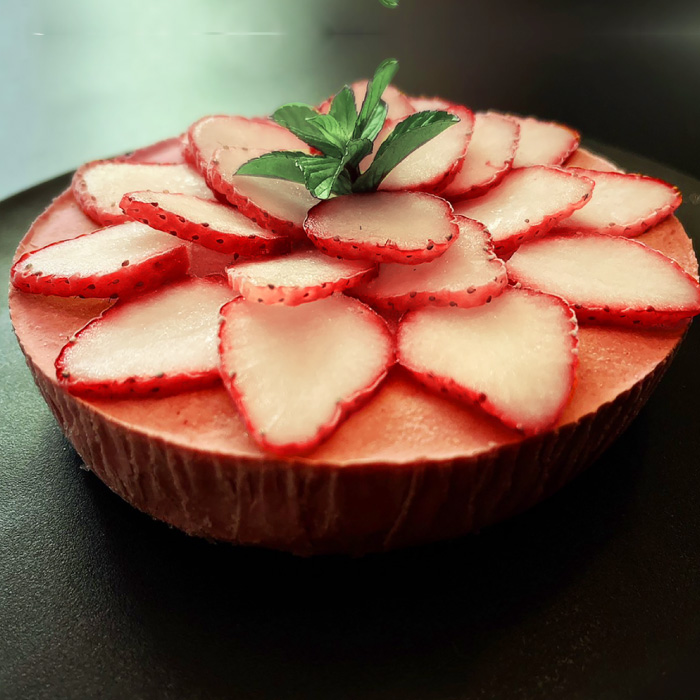 【2月～4月発送】植物性100％ Vegan Raw Cake Strawberry（苺/Mサイズ）お砂糖・小麦粉・乳製品不使用のスイーツ ヴィーガンローケーキ 吉野ヶ里町/Dondonyokunaru [FCF057]