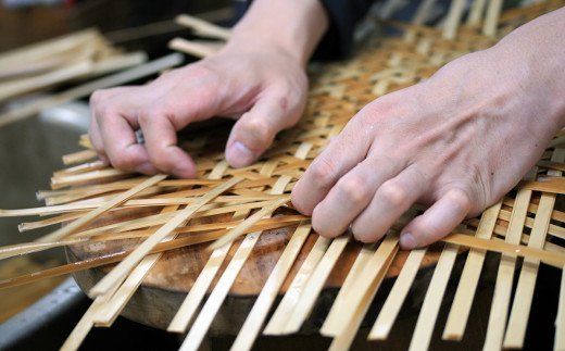 ナチュラルライフを愉しむ「竹の掛時計」